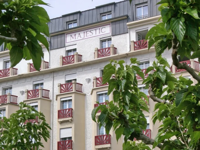 Facade of the Mercure La Baule Majestic